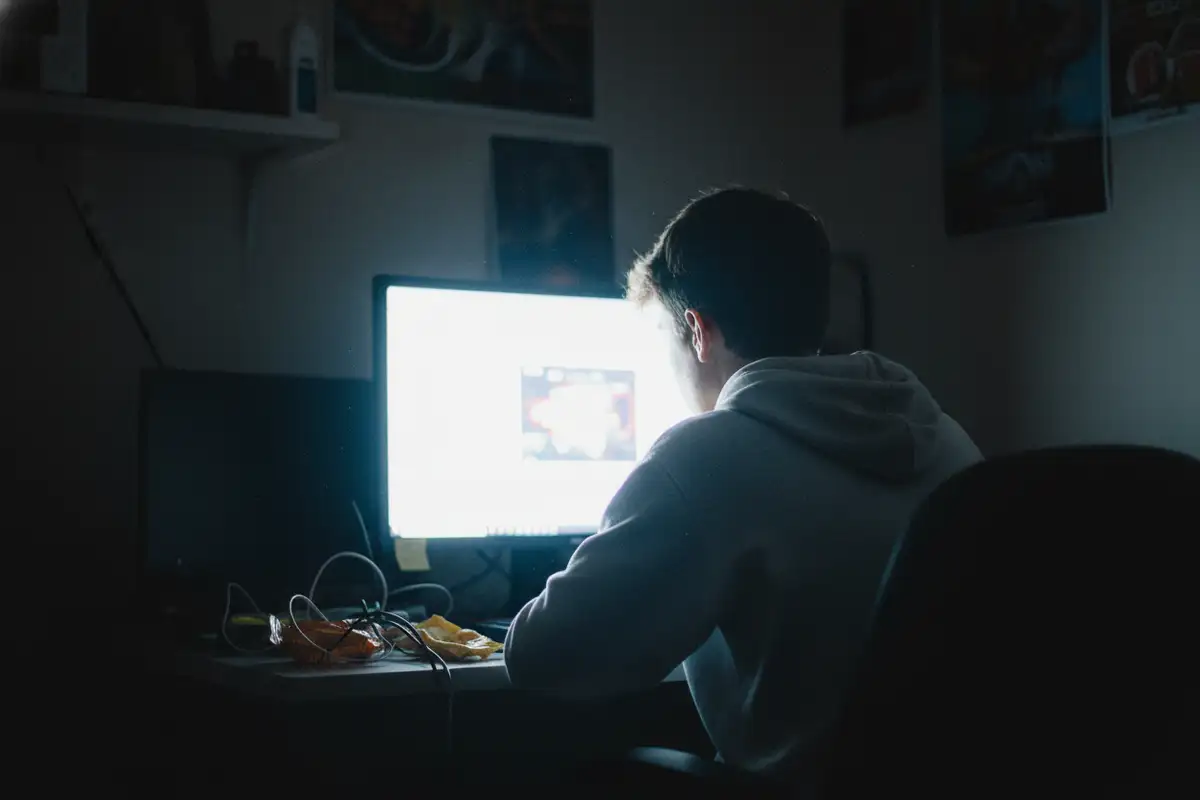 Was ist die Manosphere? Andrew Tate, Incels und toxische Männlichkeit im Netz
