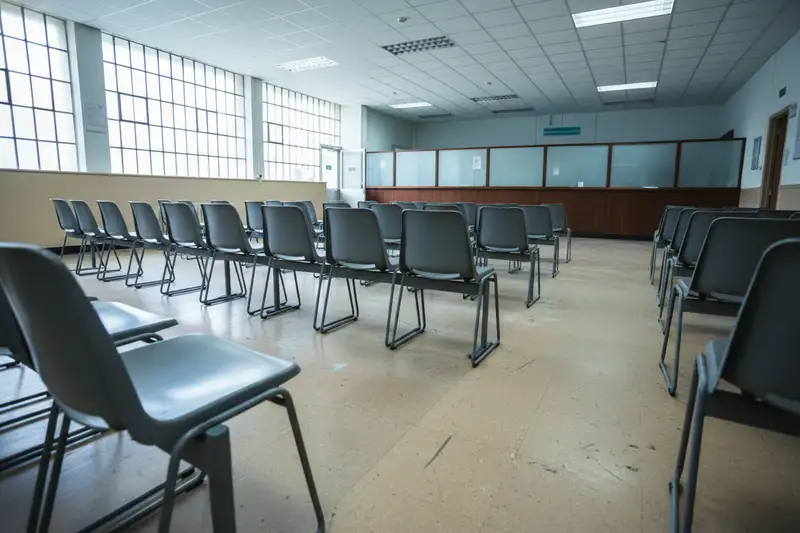 Seit 23. April 2026 können Jobcenter alle Geldleistungen für bis zu drei Monate streichen, eine 100-Prozent-Sanktion gilt rechtlich als beharrliche Arbeitsverweigerung