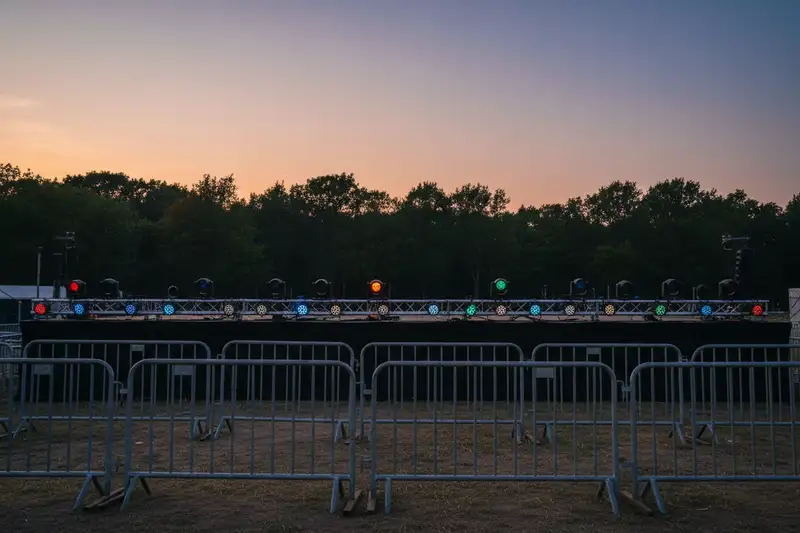 CTS Eventim hält in Deutschland laut Bundeskartellamt 60 bis 70 Prozent Marktanteil im Ticketing, beim Oasis-Vorverkauf 2024 verdoppelten sich Standard-Preise auf 355 Pfund