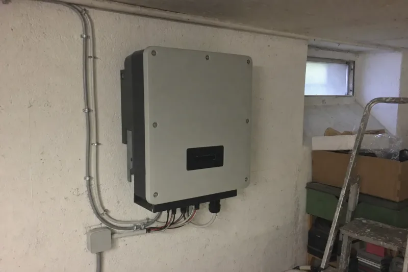 Selbst verbrauchter Solarstrom ersetzt Netzstrom für 37 Cent pro Kilowattstunde und ist damit fast fünfmal so viel wert wie eingespeister zu 7,70 Cent