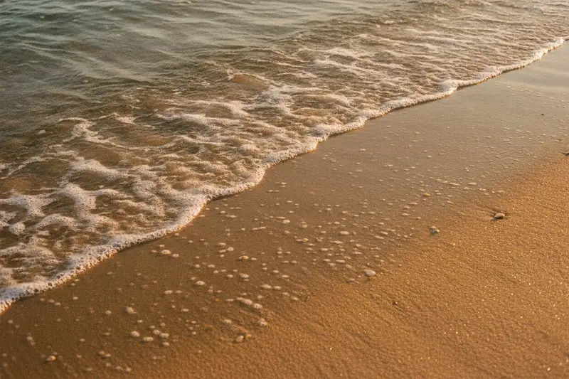 Vor Antalya erreicht das Wasser im August bis zu 31 Grad, das Monatsmittel liegt bei 29 Grad